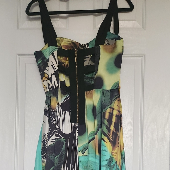BDAY DRESS WORN ONCE IN 10 YEARS! AMAZING CONDITIOn - Picture 4 of 5